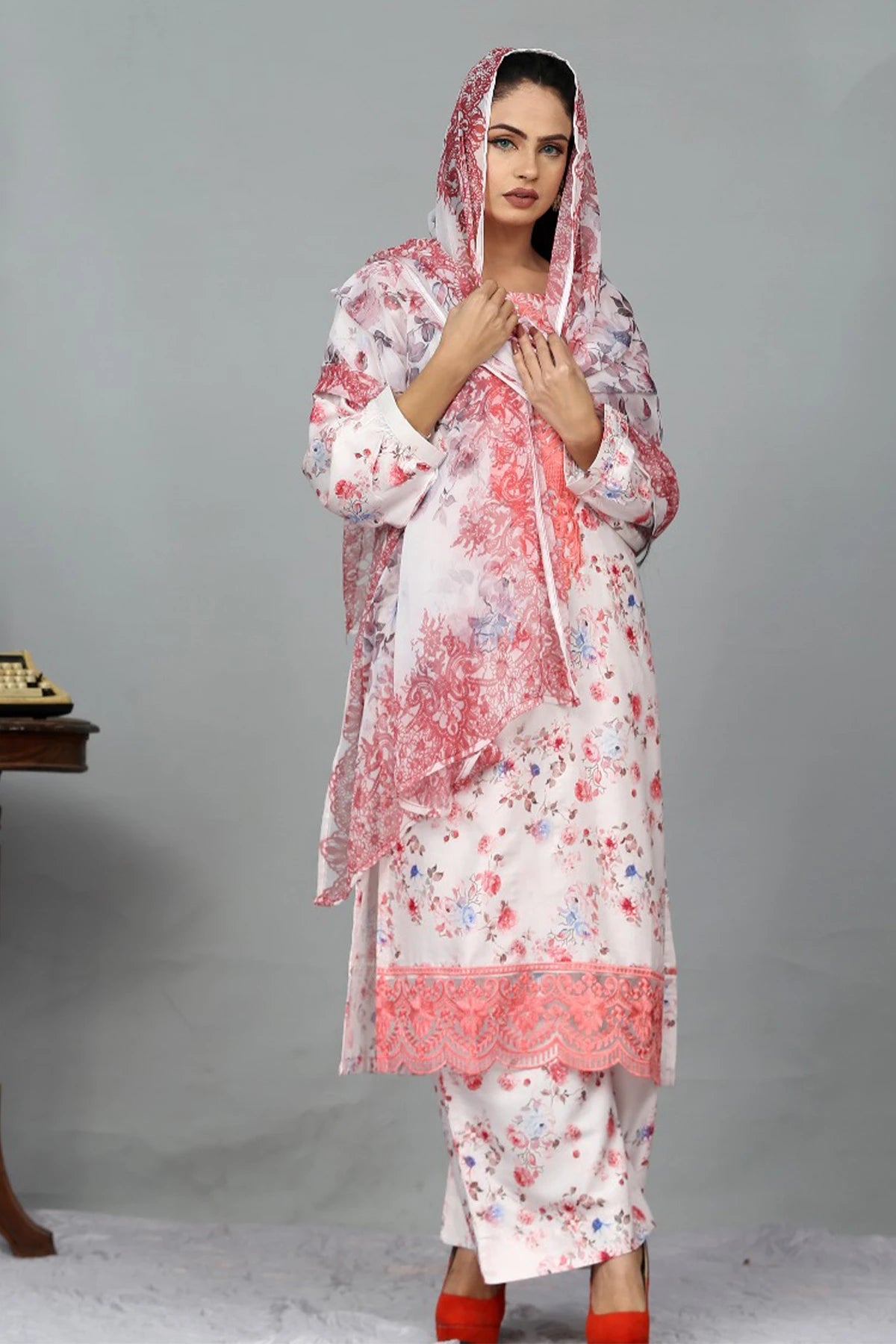 Linen Cream Peach Floral Printed Palazzo Suit