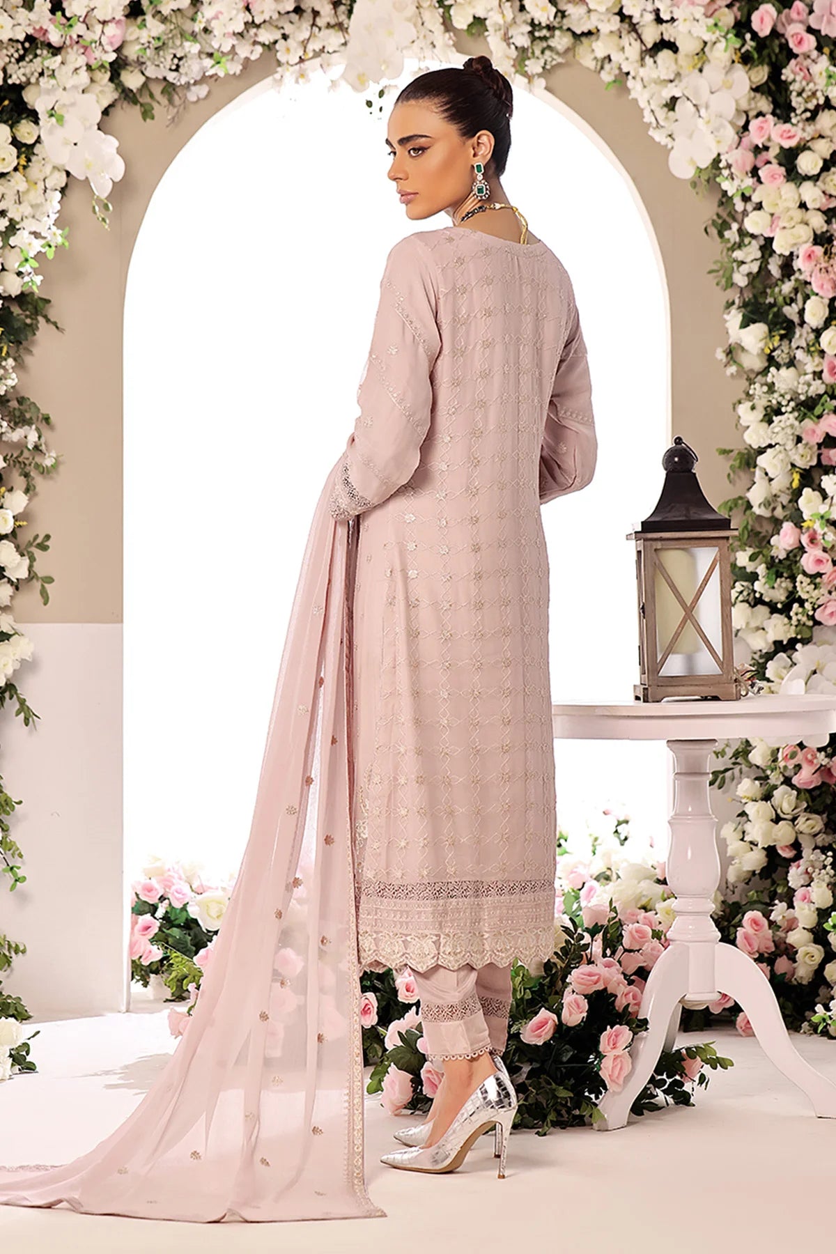 Asiyah-E-Bahar Dusky Pink Embroidery Laced Suit