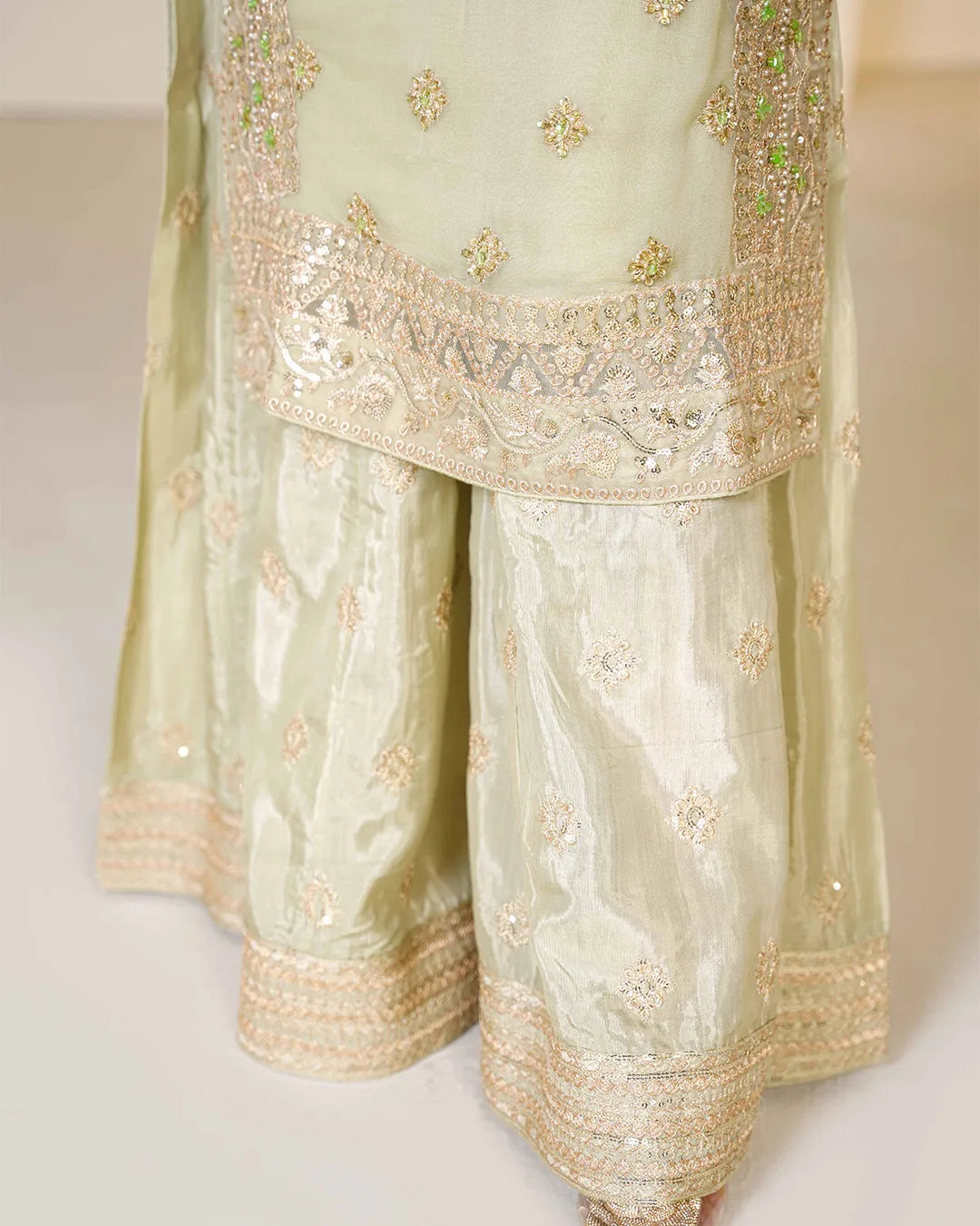 MINT ZOYA HEAVY DESIGNER COLLECTION DNZ NO-486