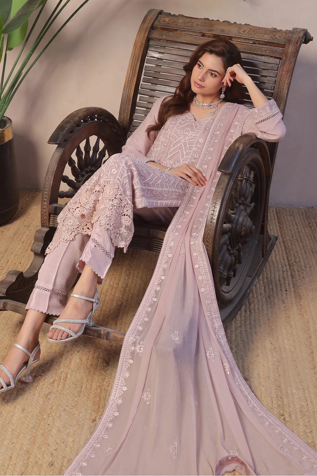 Haya Dusty Pink Salwar Kameez