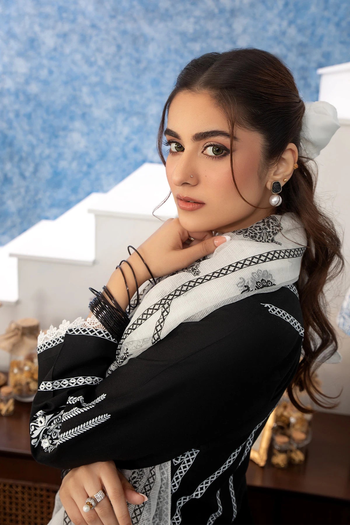 Nior Black Mehek Trouser Kameez Suit