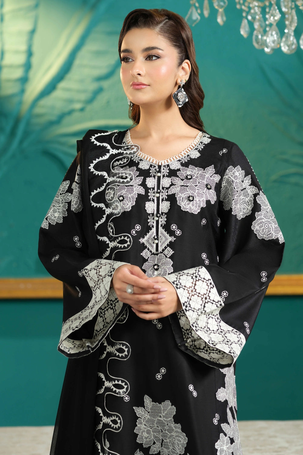 Black & White Embroidered Kurta Set | Ready to Wear | Doli London