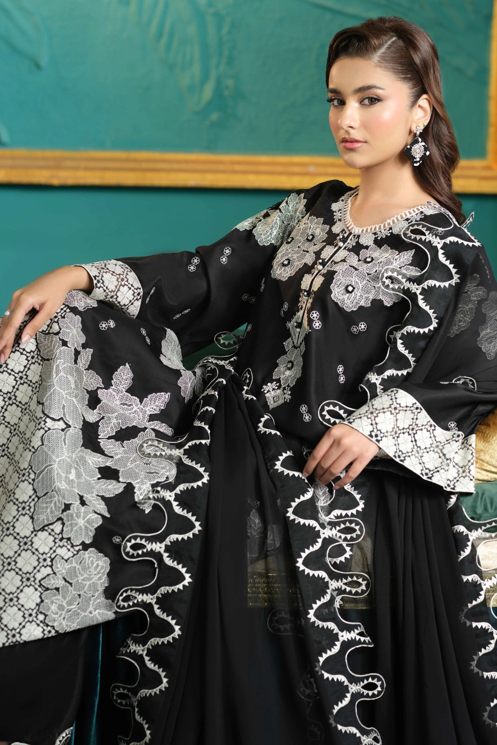 Black & White Embroidered Kurta Set | Ready to Wear | Doli London