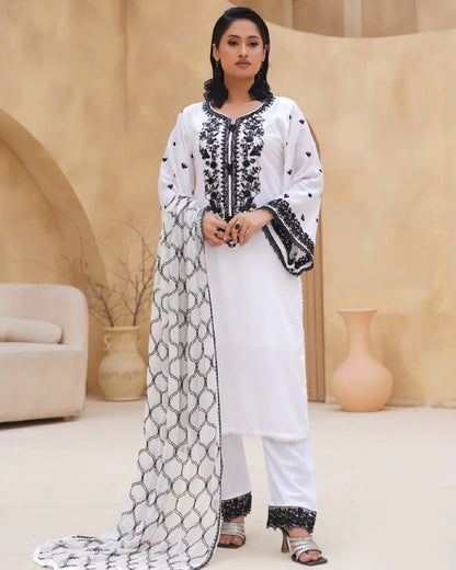 WHITE AMAARA COLLECTION DNZ NO-1524