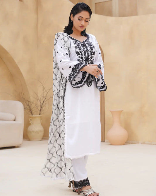WHITE AMAARA COLLECTION DNZ NO-1524