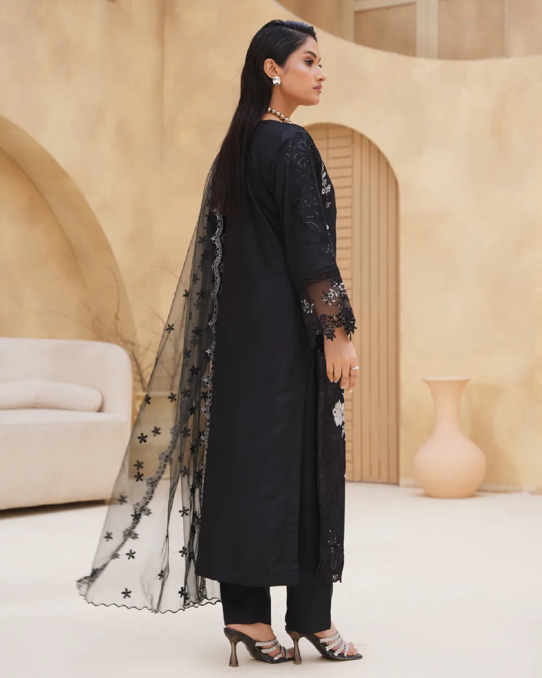 BLACK AMAARA COLLECTION DNZ NO-1608
