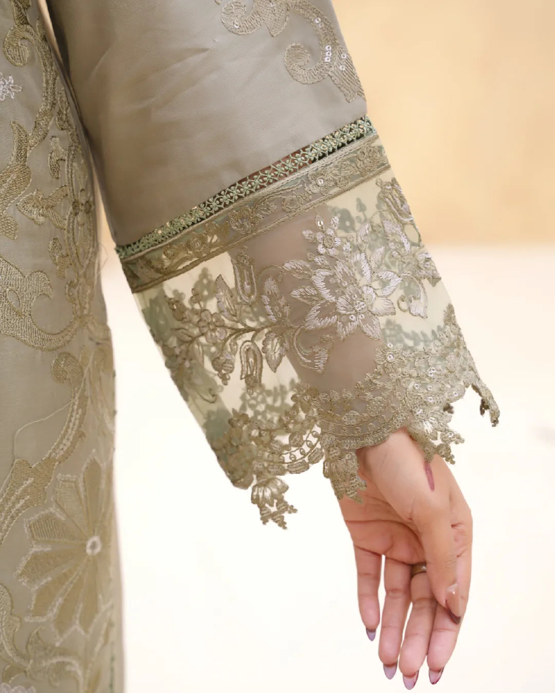 LIGHT OLIVE AMAARA COLLECTION DNZ NO-1608